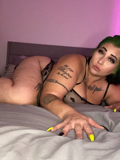 Missred2go hot actress img