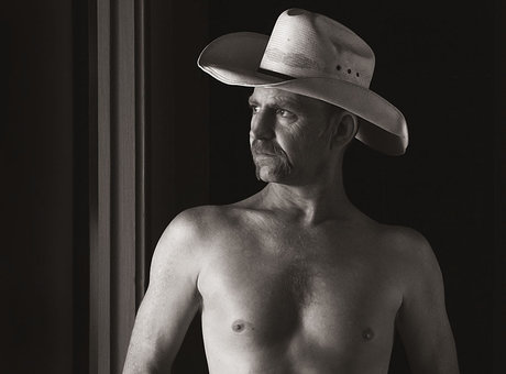 Drew Gray star naked image