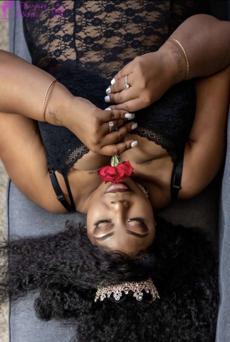 MochaGoddess model pretty galleries