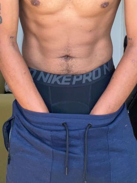 MIGHTY MARLOW star sexy image