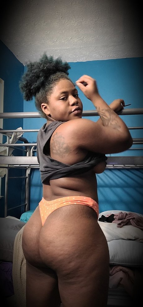 Juicyjeanne xxx model img