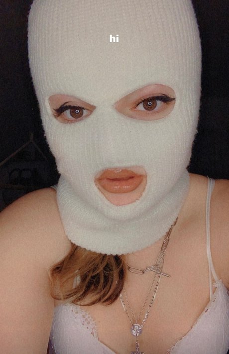 MJ nudes pornstar top image