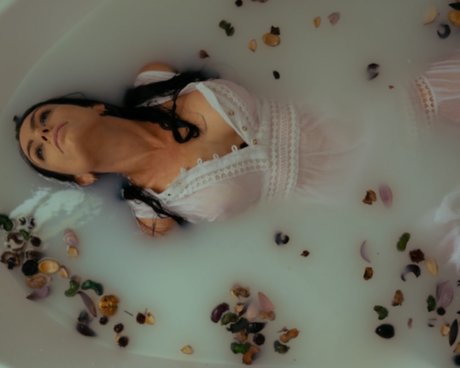 MJK naked pornstar picture