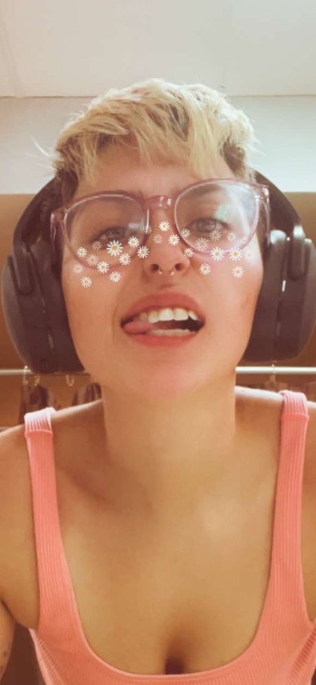 EmmmmmJayyyyy nude star pics