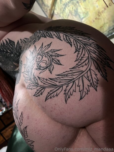 miz mandaaa sexy model pics