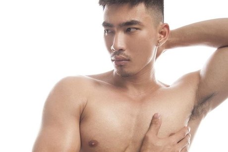 Shiren Huang hot pornstar pics