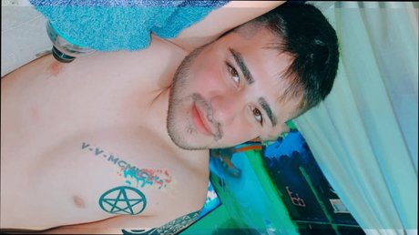 Salvador Ruiz star nice galleries