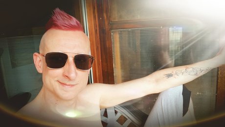 Iain B ig pornstar hot images