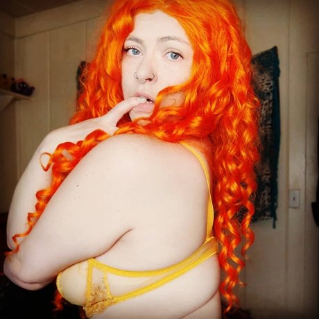 MistyBreaze star pornographic photos