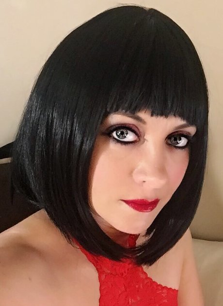 Misty Benz model best photo