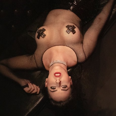 Mistress Nara Neveu_ best actress image