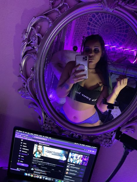 Mistress Nae FREE exclusive actress gallery