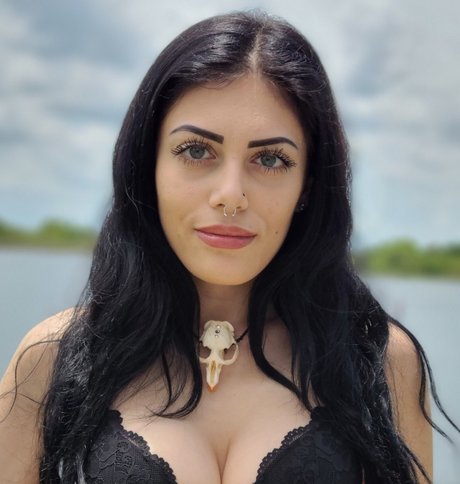 Miss Monica erotic pornstar pics