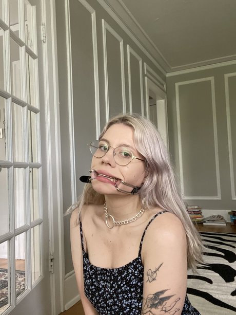 Punish Honey perfect model pics