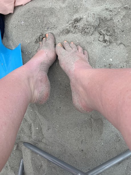 Grace Feet and More hot star photo