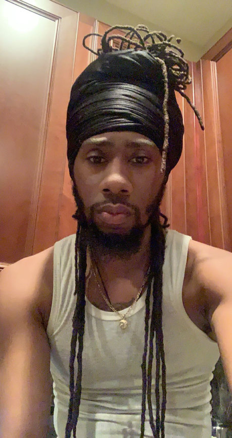 Mooraculous Solutions hot star pic