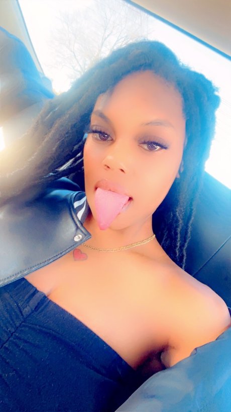 Moonies model erotic galleries