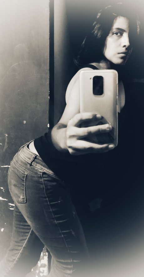 Alexa Moon exclusive model photo