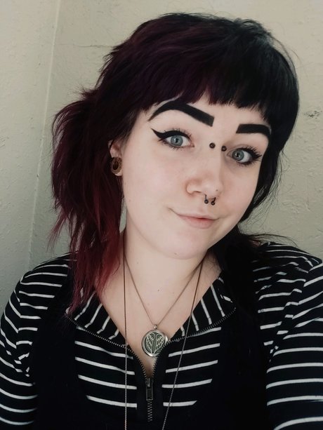 MOO MILF star xxx picture