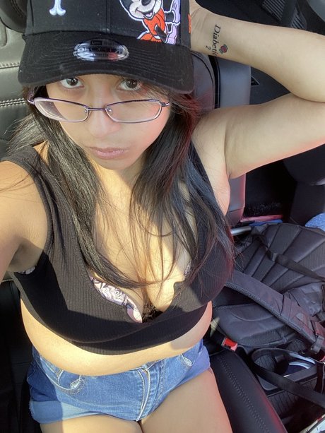 _QueenChocoMilk_ model art archive