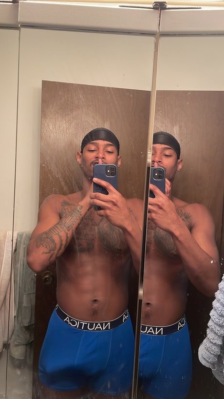 hollywood naked model photos