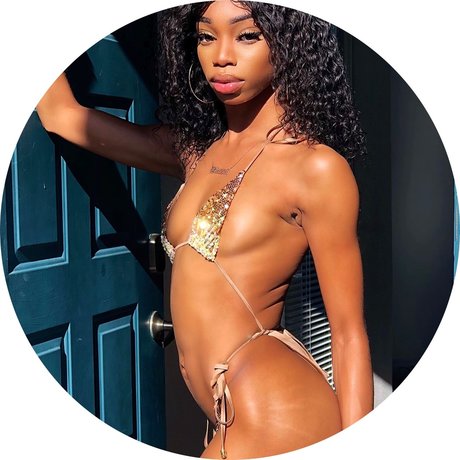 The Galactic Goddess Lips_ pornstar xxx picture