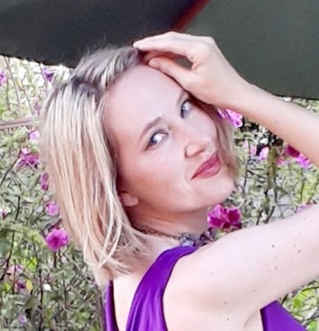 Holly s Nylons pornstar sexy img