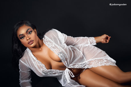 Freakie Deekie top actress image