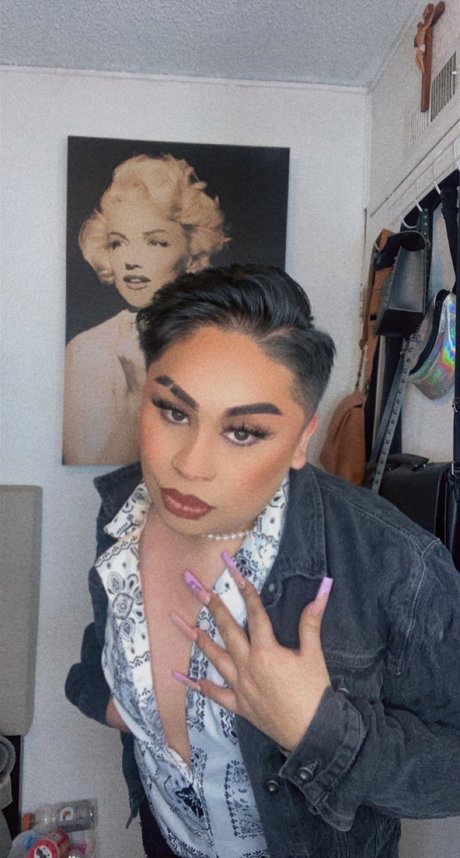 HOODRAT LUIZZ nice pornstar photo