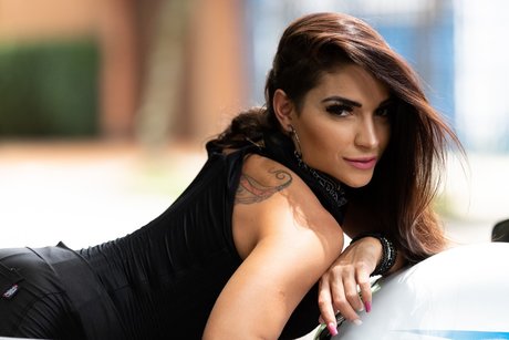 Moni Bertolini Free pretty star picture