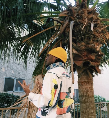 2RICH_ model beautiful pics