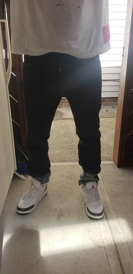 In mom s basement pornstar nude photos