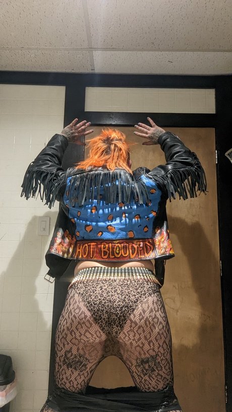 Mo Karnage porn actress gallery