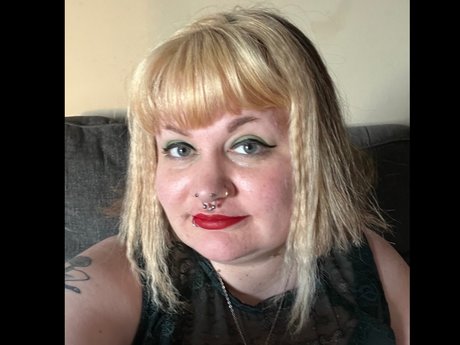 Calliope Quinn star beautiful img