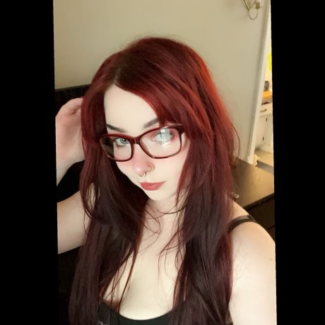 Roxxy Night model top image