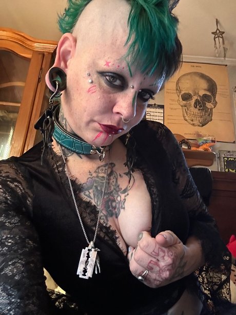 Zander Rae model nice galleries