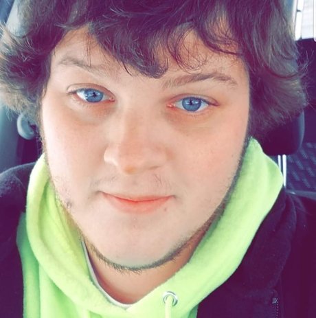 MrDadBod star naked galleries