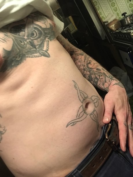 Logan Smith nudes actress picture