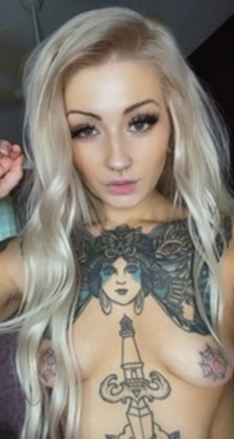 Motor Melanie pretty model image