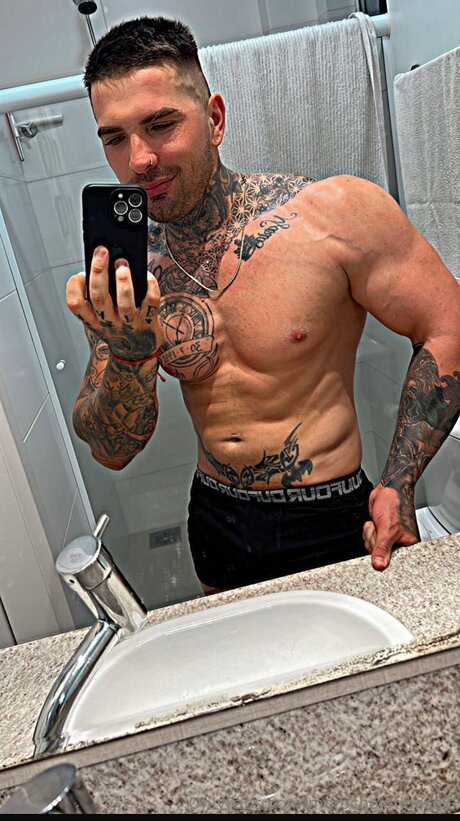 Marcio Morocho latino pretty star picture