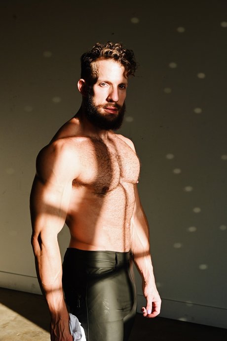 Morgxn Thicke naked model image