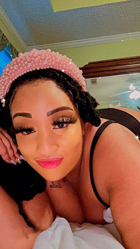 Ms TittyCity nice star pic