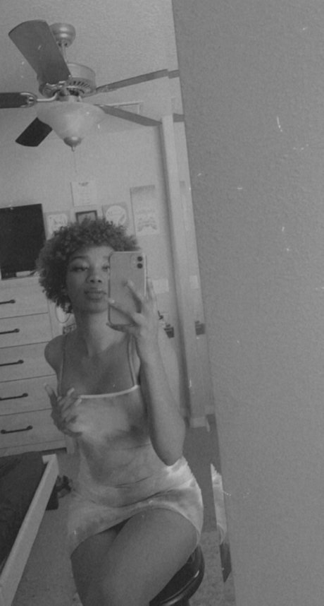 Glitter The Reaper_ naked star images