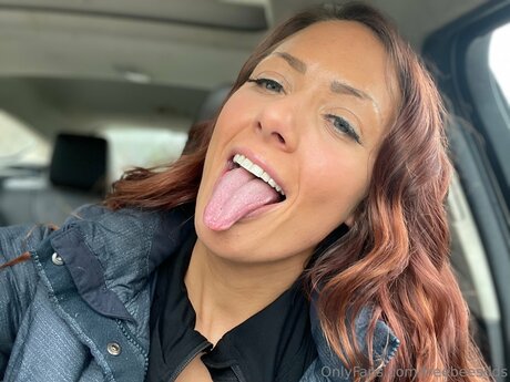 BEE S DD S star nude images