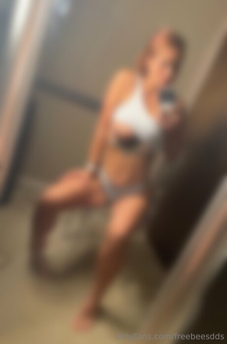 BEE S DD S best star photo