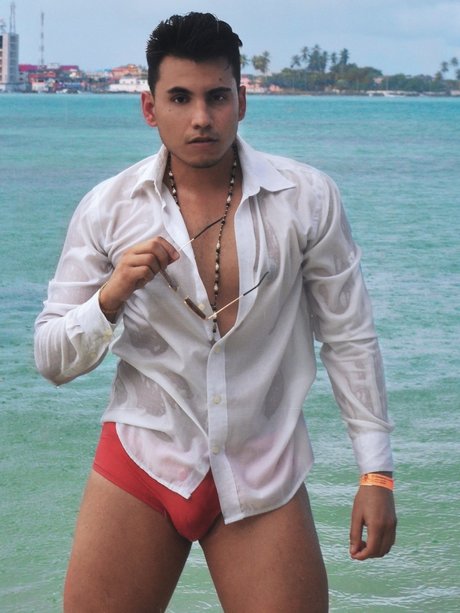 Elio Oviedo star hot image