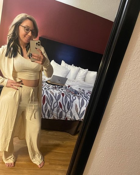 NURSE KAYSEY sex model photos