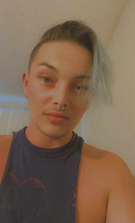 Vers69_ pornstar erotic picture