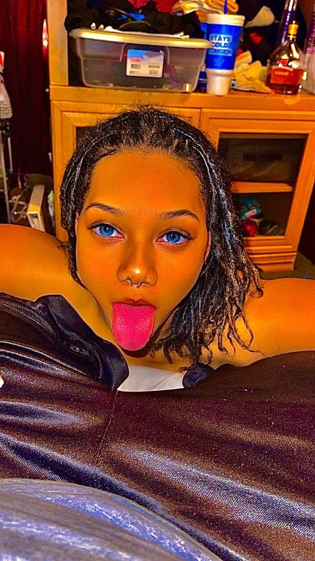 OuuuuuBABYFREAKS_ star sex photos