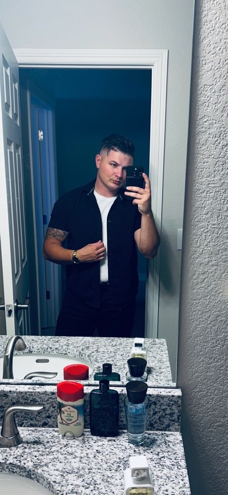 Jay2323 star adult pic